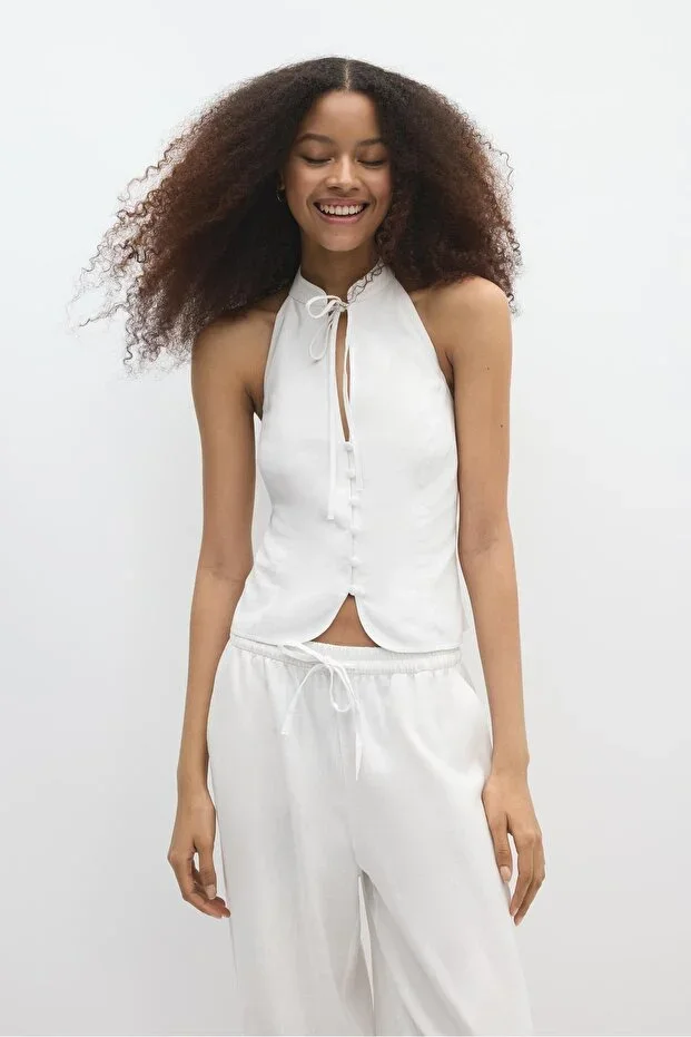 Stradivarius Qipao halter neck buttoned top