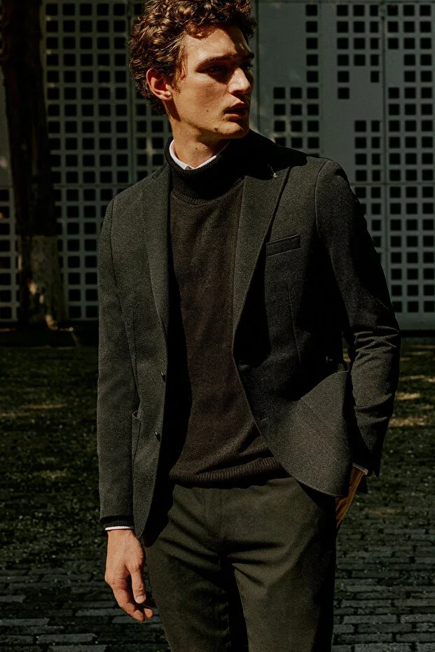 Men's Black Slim Fit Narrow Cut Mono Collar Casual Blazer Jacket