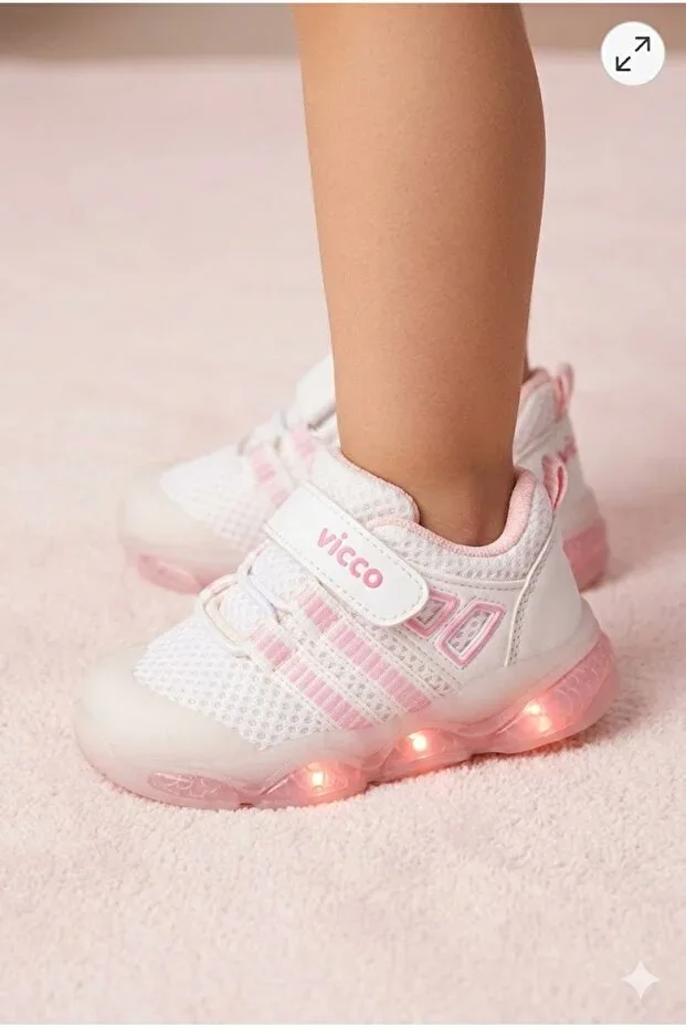 Lightweight and Orthopedic First Step Shoes with Light