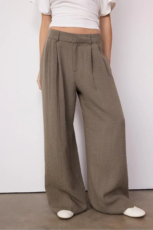 Stradivarius Buttoned adjustable linen blend wide leg trousers