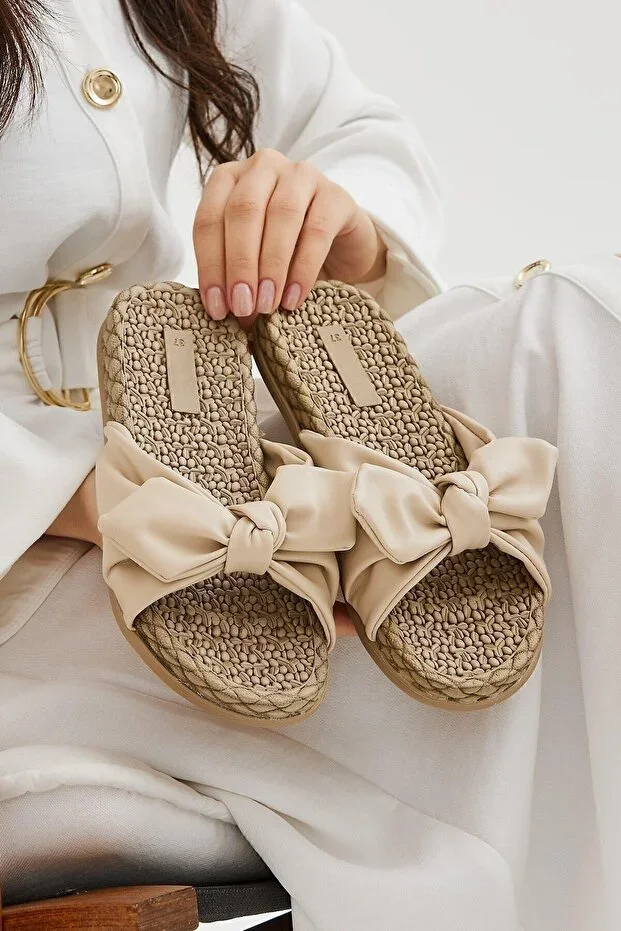 Bej Bow Women's Slippers Non-Slip Sole Pool Sea Beach Slippers (Narrow fit)