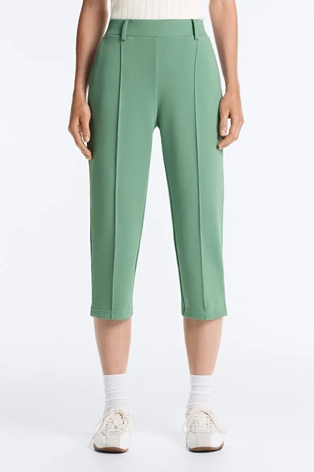 Oysho Cotton pique capri pants