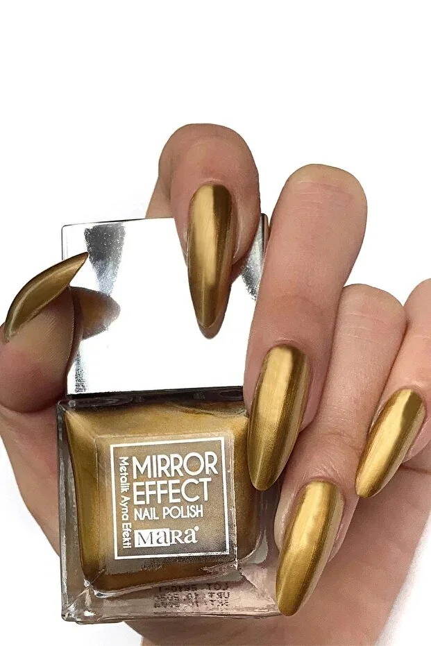 Mara Metallic Mirror Effect Nail Polish Gold 15ml