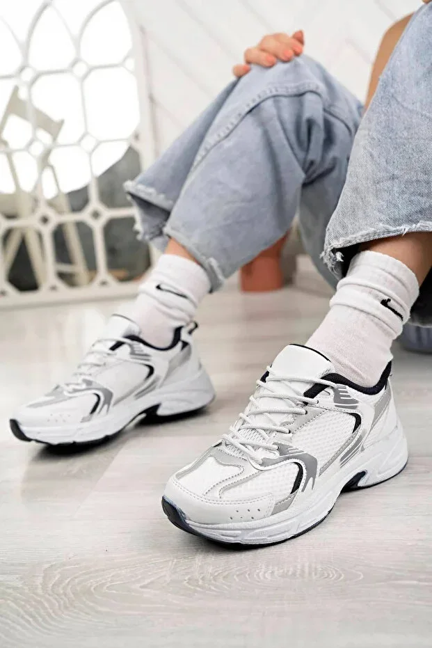 530 White Navy Sports Shoes