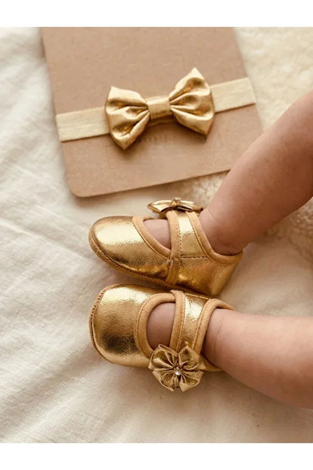 Baby Girl Bow Newborn Gift Headband Booties Set