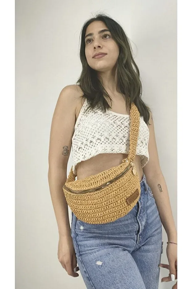 ZÜMAL Zippered Luxury Hand-Knitted Paper Rope Women's Shoulder, Waist, Crossbody Bag (COLOR STRAW)