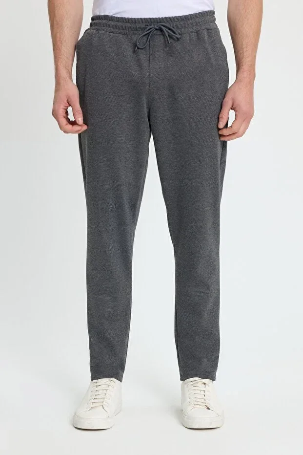 Men's Regular Fit Classic Cut Elastic Waist Lace-Up Dark Grey Jogger Pants