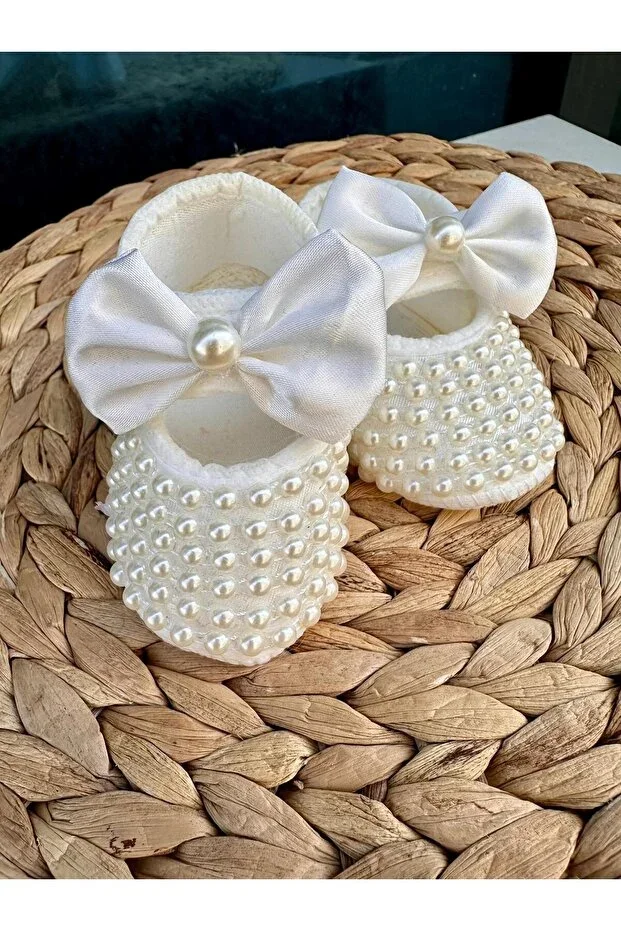 Baby Girl Bow Detail Shiny Pearl 0-4 Months 10cm Gift Booties Luxury Velcro