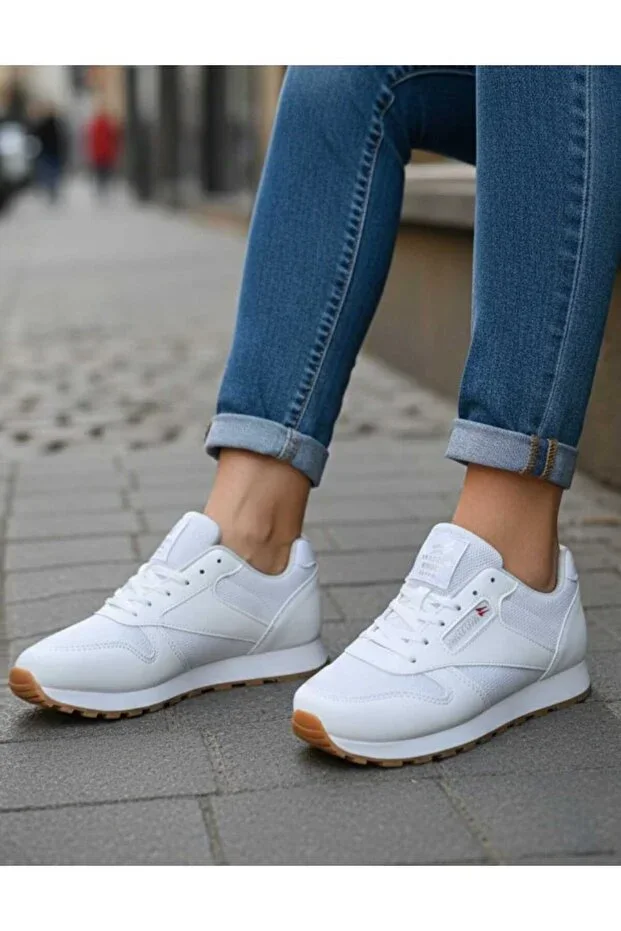 Unisex Sports Shoes White Flexible Light Non-slip Sole Walking Shoes