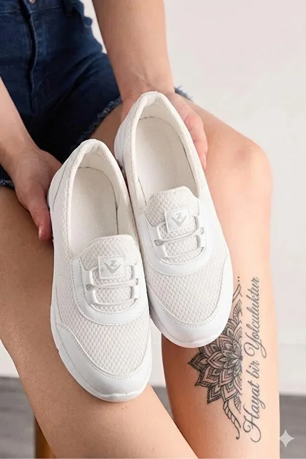 Women's Slip-on Comfortable Lightweight Non-slip Sole Walking Casual Mesh Sports Shoes