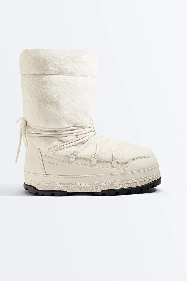 Lace-up fur technical boots