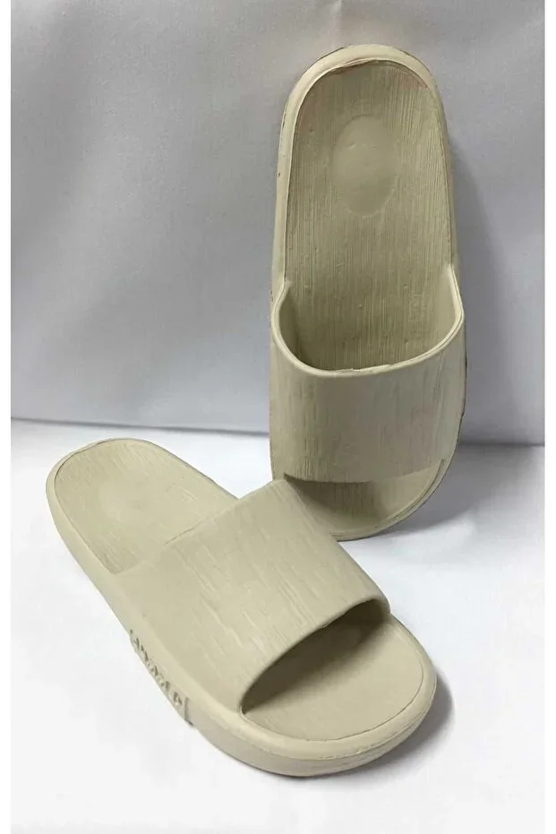 EXTRA LIGHT AND COMFORTABLE UNISEX WET FLOOR SLIPPERS