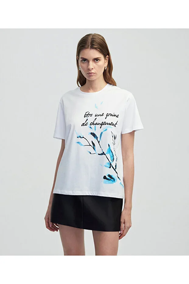T-shirt with slogan and graphic print