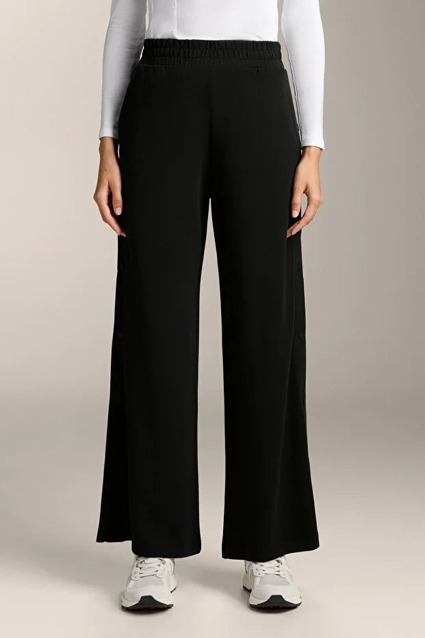 Oysho Buttoned and ribbed, straight-cut trousers with soft-touch modal