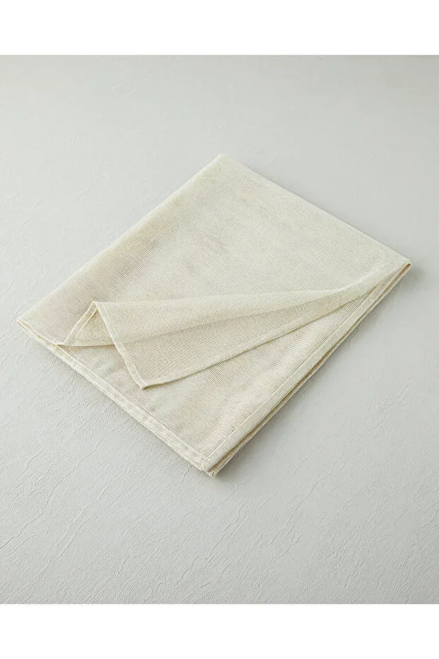Nour Tablecloth 145x200 cm Gold