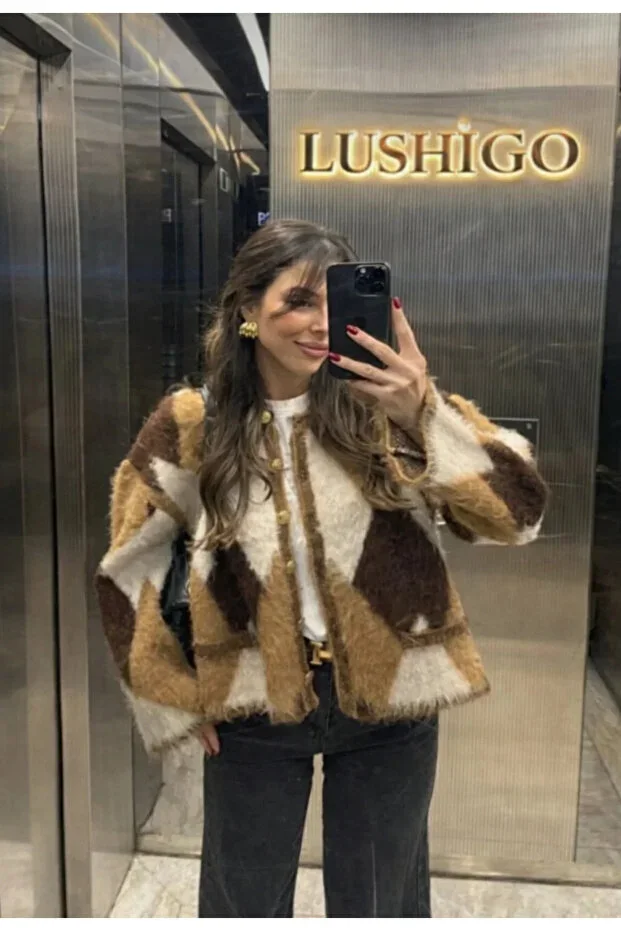 Women's Square Patterned Fringed Stylish Buttoned Soft Knit Lussi Cardigan