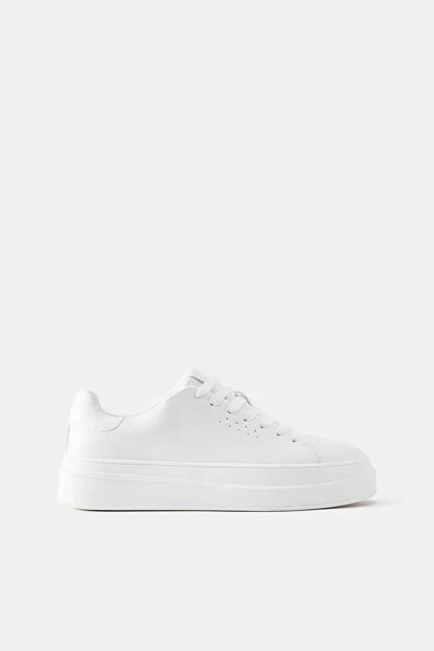 Voluminous sole casual sneakers