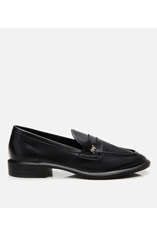 Women's Leather Black Flexible Sole Classic Loafer