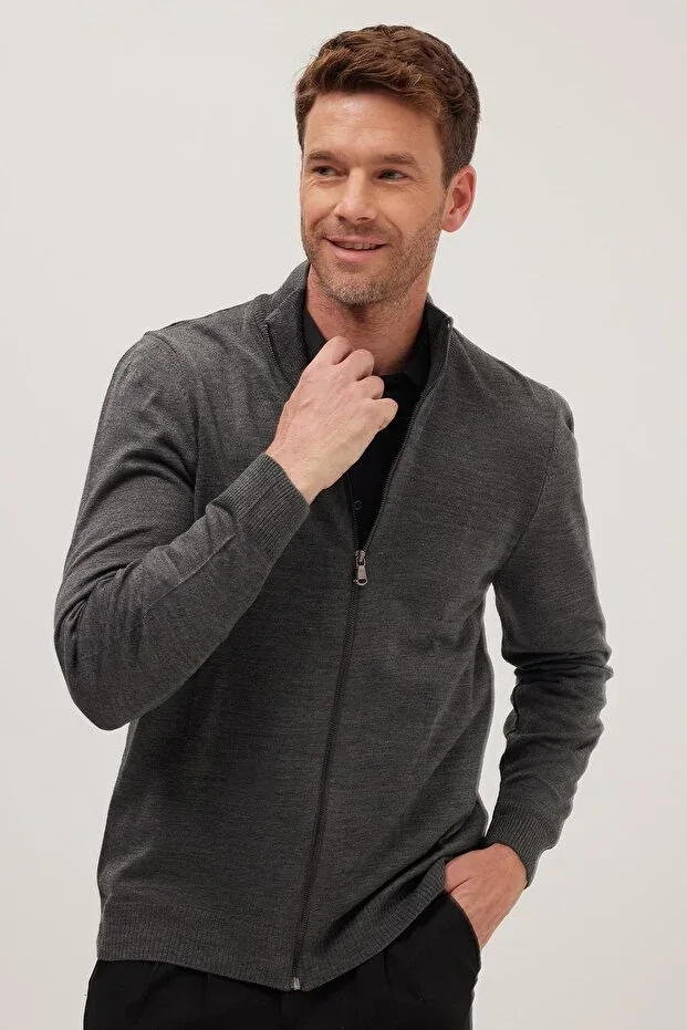 Men's Slim Fit Grey Zip-Up Stand-Collar Plain Cardigan