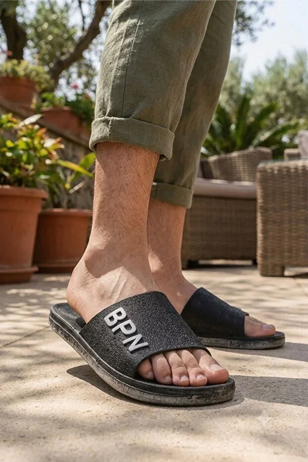 Unisex Black Non-Slip Sole Slippers Sea Beach Pool Bathroom Work Slippers Daily Slippers