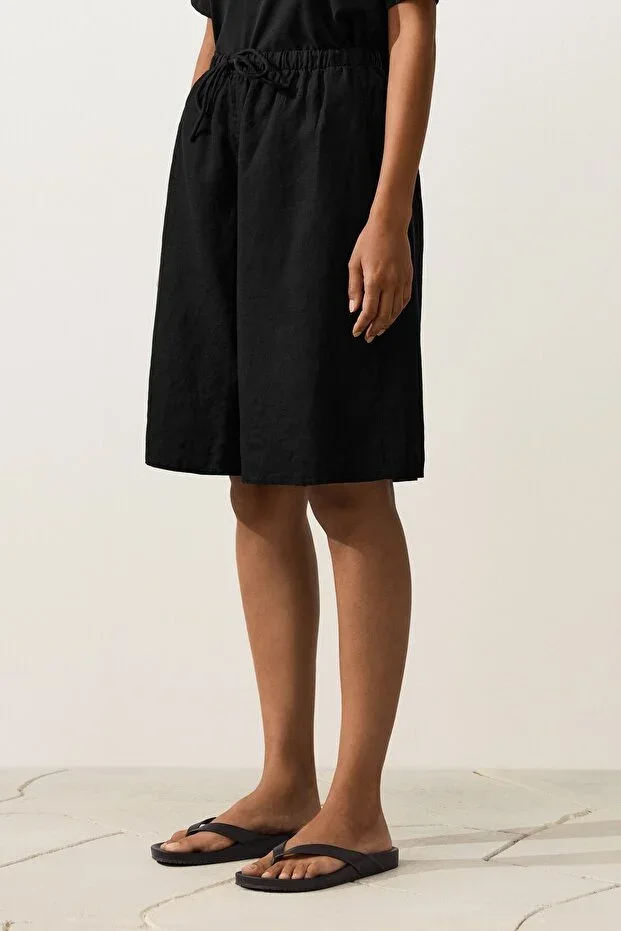 Oysho %100 keten midi bermuda