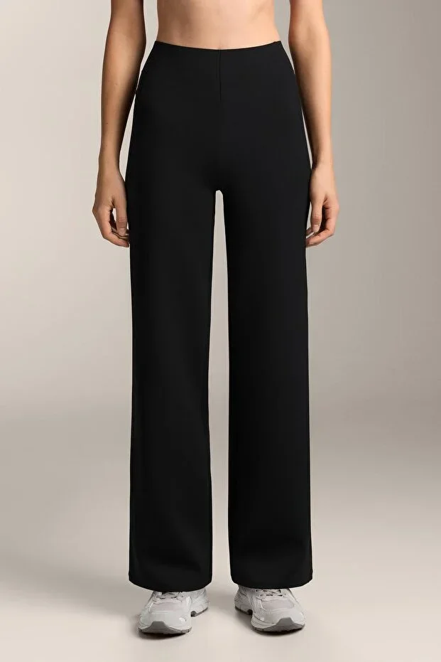 Oysho Neoprene-look straight-leg trousers