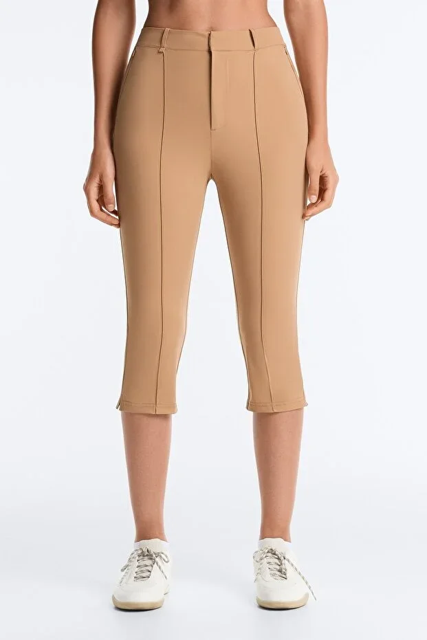 Oysho Skinny Fit Technical Capri Pants