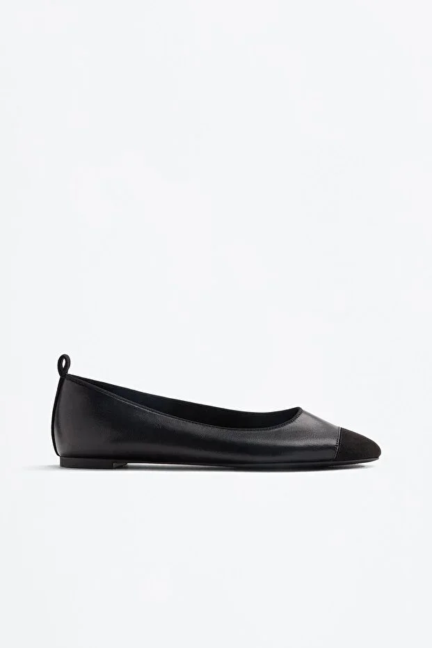 Pointed toe flats