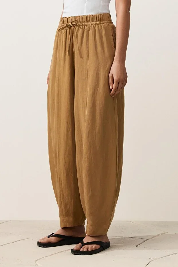 Oysho Lyocell and 24% Linen Blend Seamed Balloon Trousers