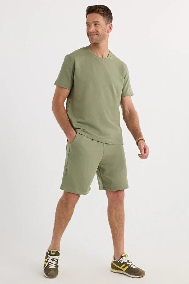 Relax Fit Comfortable Cut 100% Cotton Lightweight Thick Special Design Men's Khaki Shorts T-shirt Set