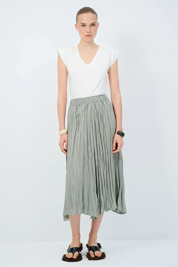 adL Elastic Waist Pleated Midi Skirt