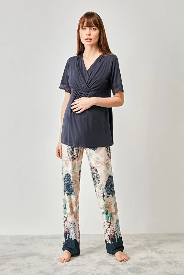 Soft-touch maternity pajama set
