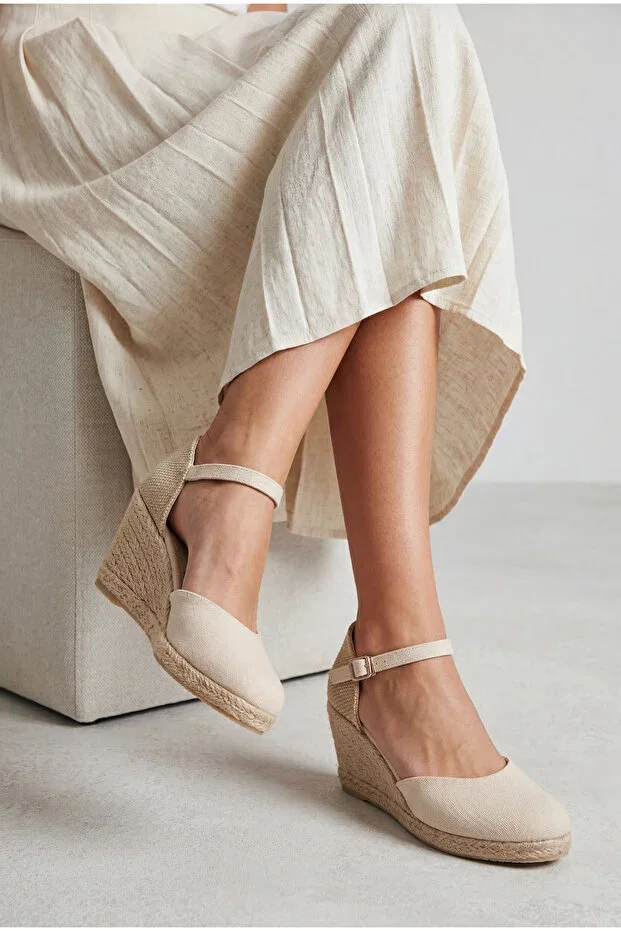 Y&D Shoes Padded Heel Open Back Woven Canvas Sandal