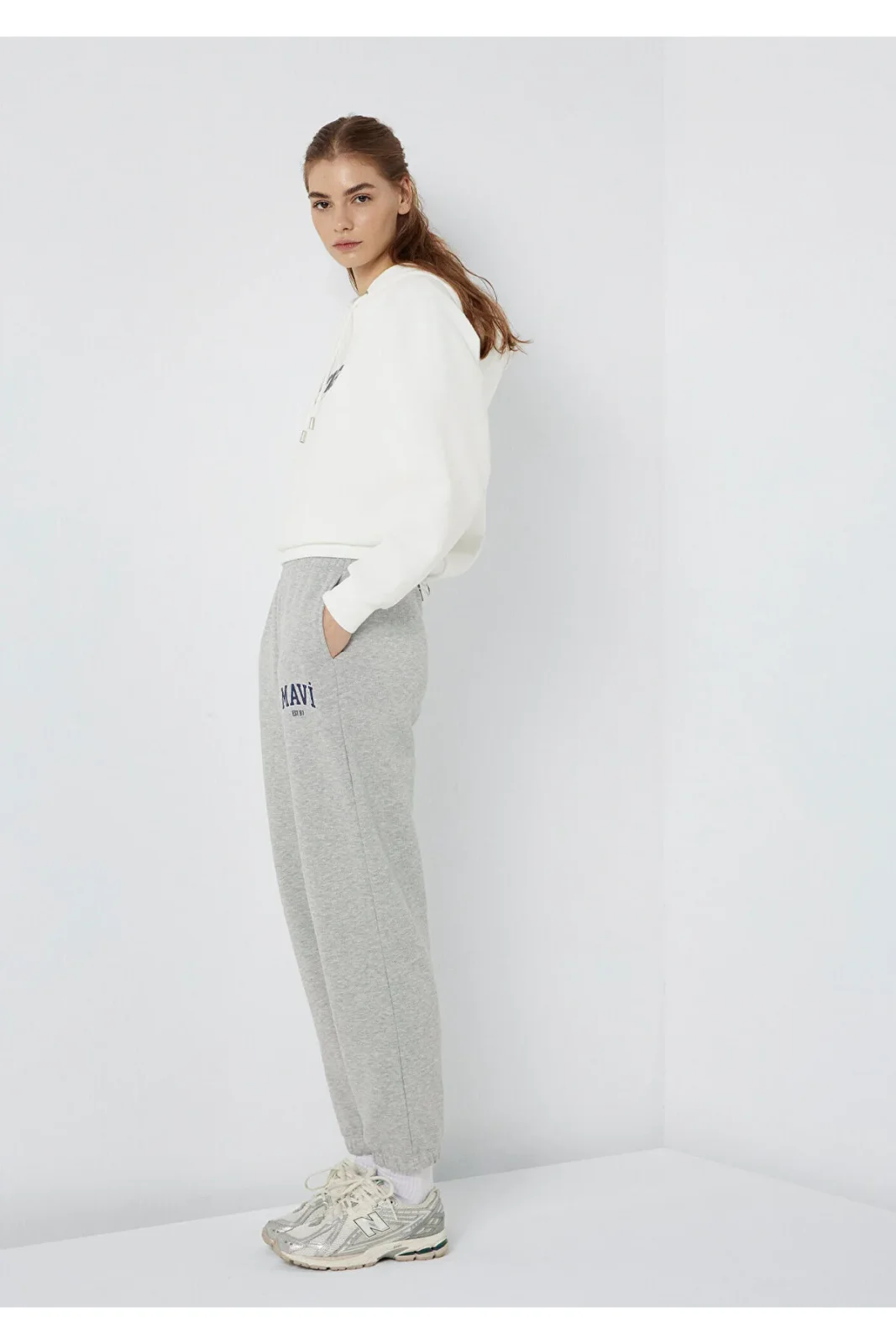 Logo Print Grey Sweatpants 1010757-82816