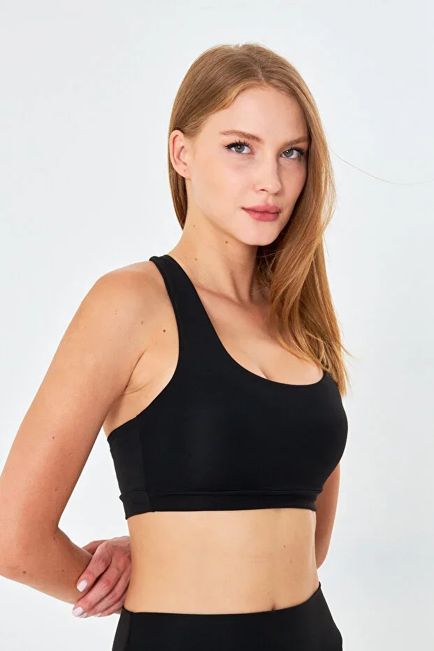 BACK CROSS DETAIL SPORTS BRA SPORTS BRALETTE