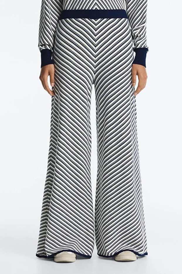 Oysho Cross-striped wide leg knit trousers