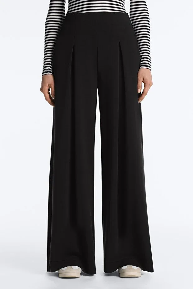 Oysho Pleated premium modal long trousers