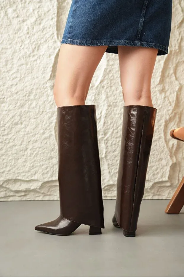 Women's Wanda Pull-On Boot - Coffee-Patent