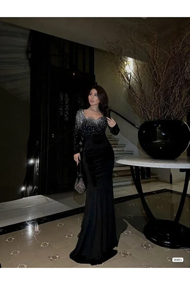 Modafeminen Flexible Velvet Fabric V-neck Front and Shoulder Stone Embroidered Evening Dress 583051 BLACK