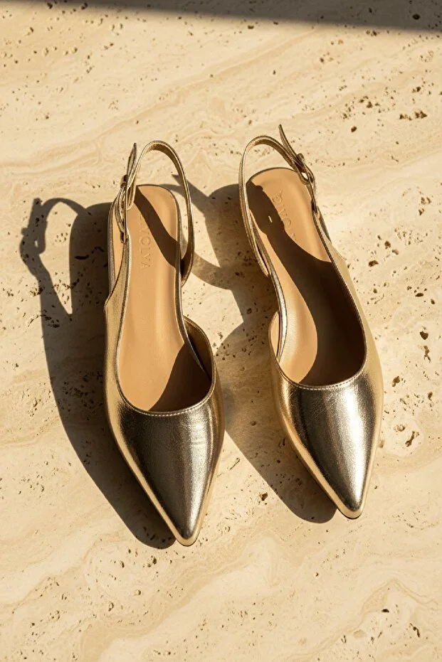 Meta Gold Side Zipper (2 cm Heel) Pointed Toe Shoes