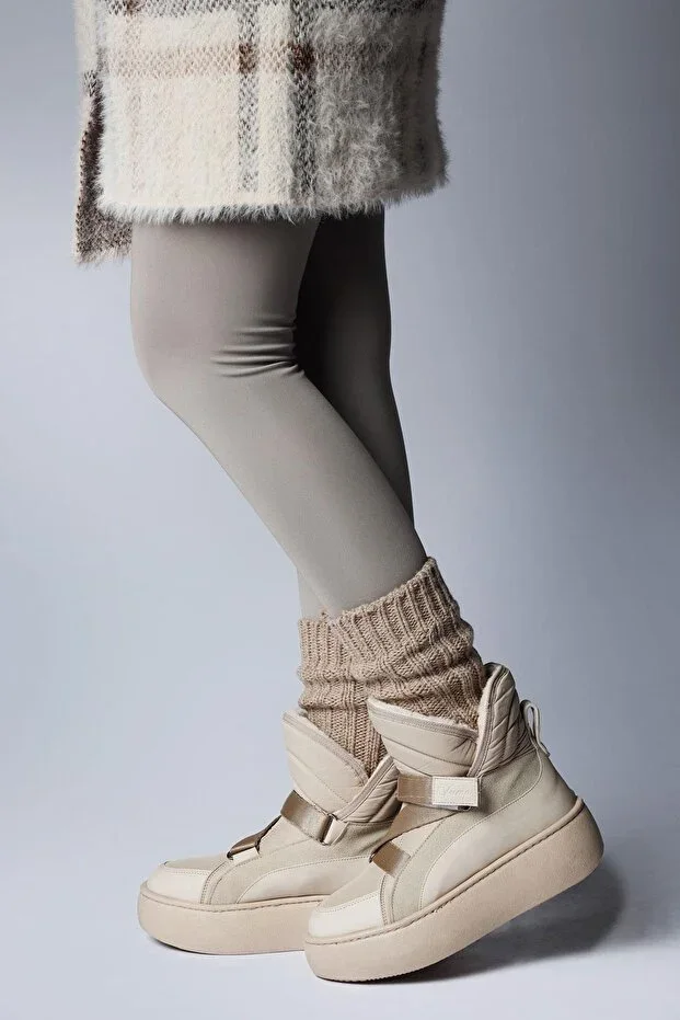60118 Water Resistant Non-Slip Sole Beige Women's Snow Boot
