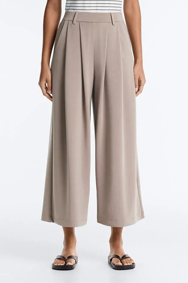 Oysho Modal Fabric, Pleated, Wide Leg Crop Trousers