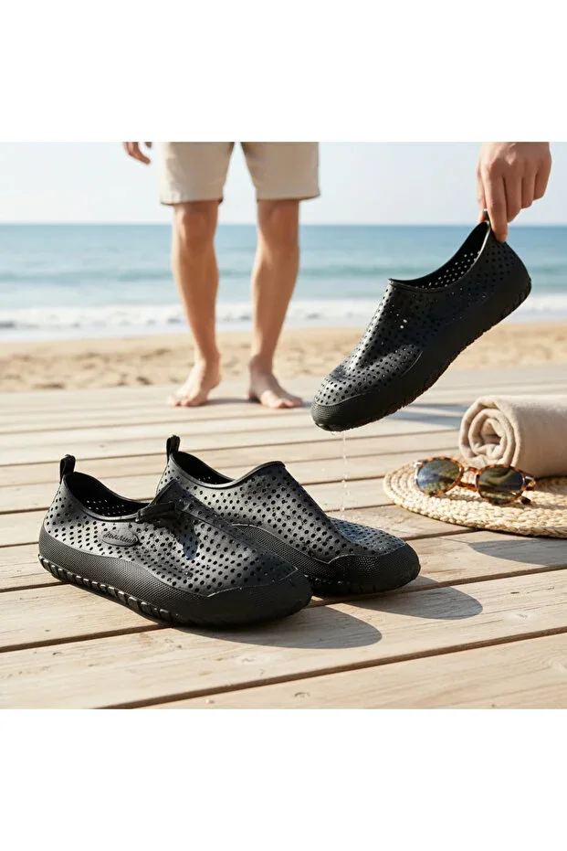 MUHDAMAD Women Men Black Non-Slip Sole Sea Beach Shoes