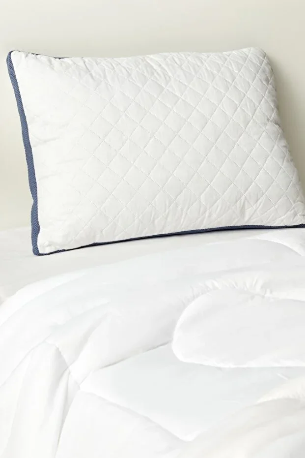 Climate-Controlled Quilted Pillow 50x70 cm