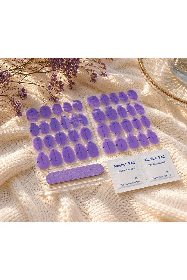 Takma Takma False Nail Ready Application Set (30 Adhesive Tapes, File, Crystal Stick and 2 Cleansing Wipes)