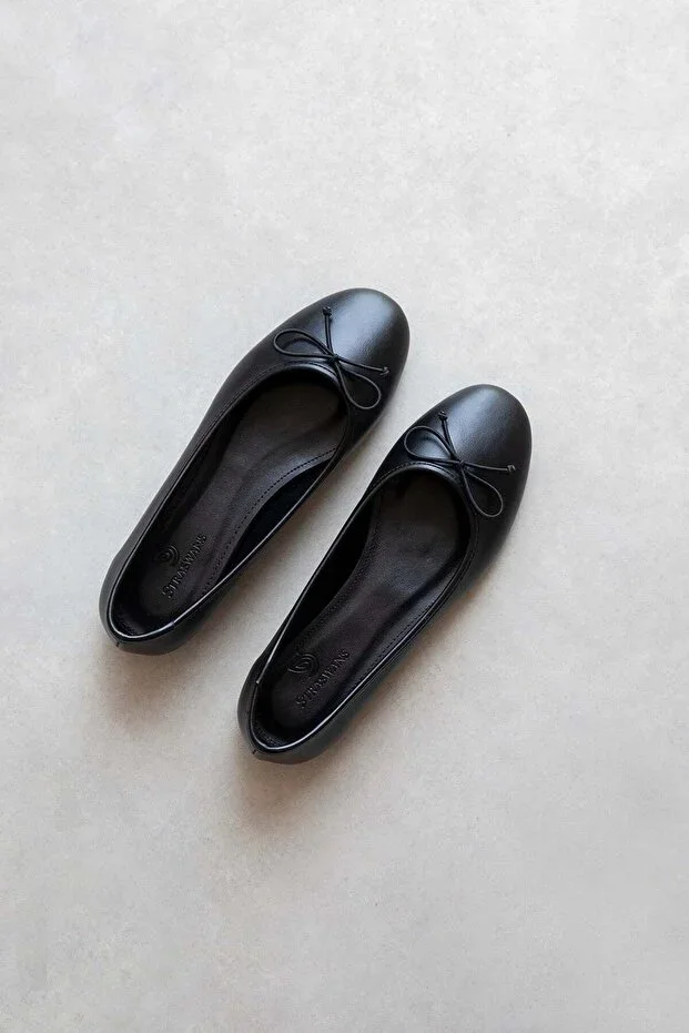 Lily Women's Bow Detail Leather Ballet Flats Black