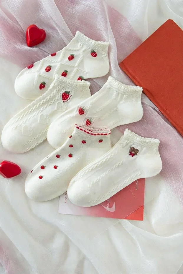 Women's Soft 5-Piece Set Organic Cotton Ankle Socks Strawberry Pattern Premium Quality