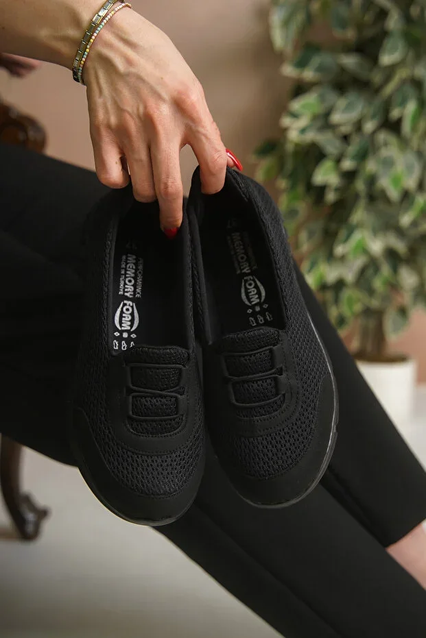 Women's Black Memory Foam Orthopedic Lightweight Slip-on Comfortable Walking Mother Casual Canvas Sports Shoes