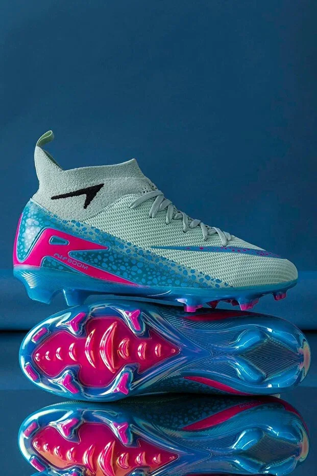Men's Artificial Turf Cleats Imported Sole, Grass Field, Half-Sleeved, Ergonomic, Foot-Hugging, Flexible and Comf