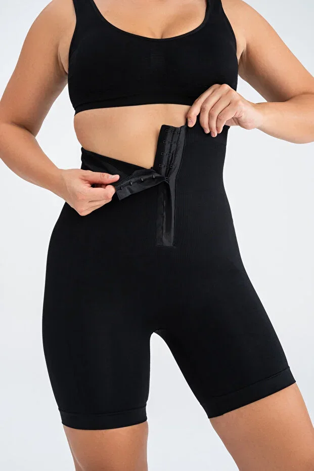 Shaping Short Corset with Clasp for Tightening Waist, Hips, and Belly